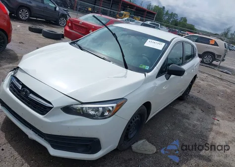 2020 Subaru Impreza 5-Door z USA, uszkodzony, nr VIN 4S3GTAB60L3734704